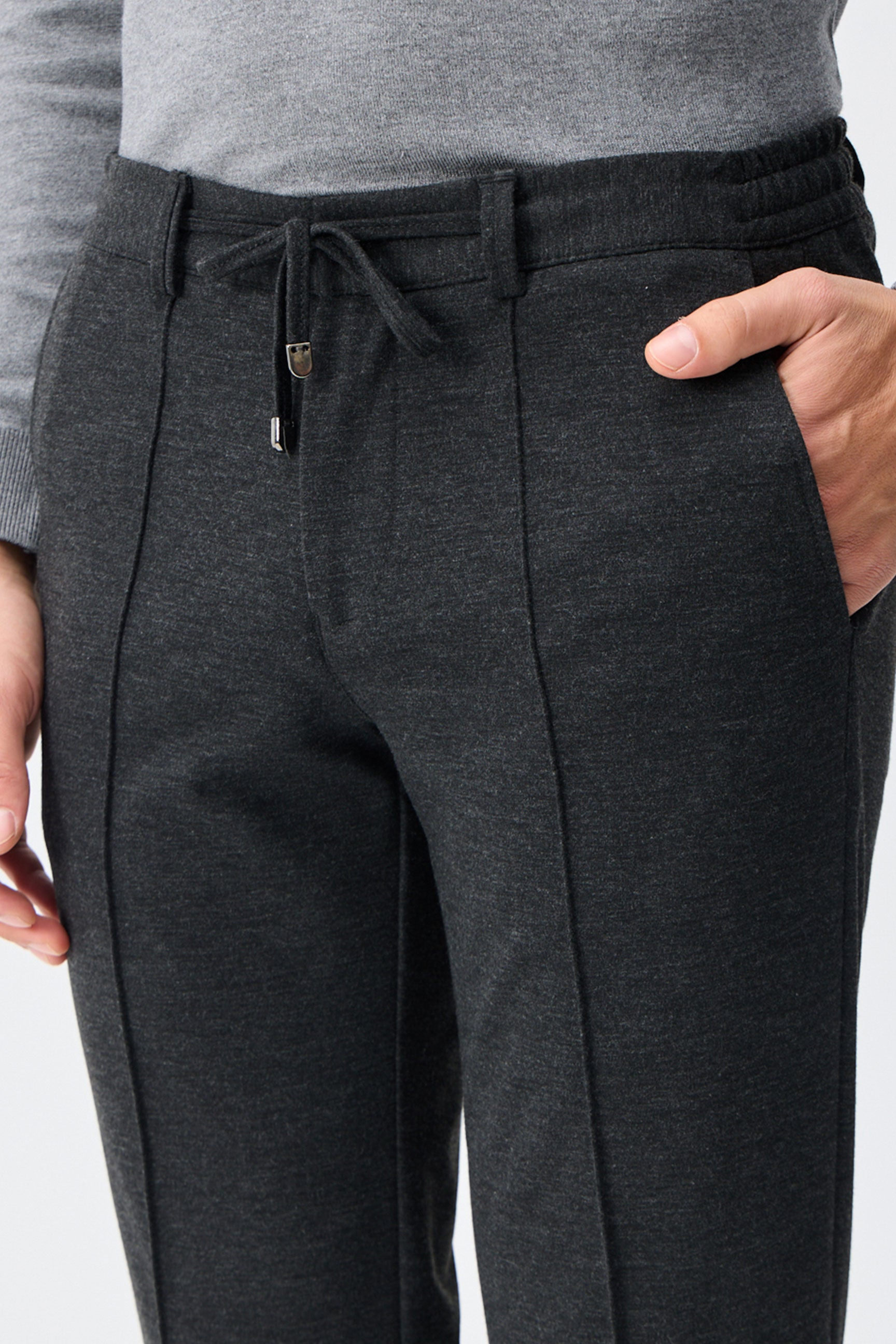 Pánské elegantní kalhoty se stahovací šňůrkou v taupe a antracitové barvě, zúžený střih