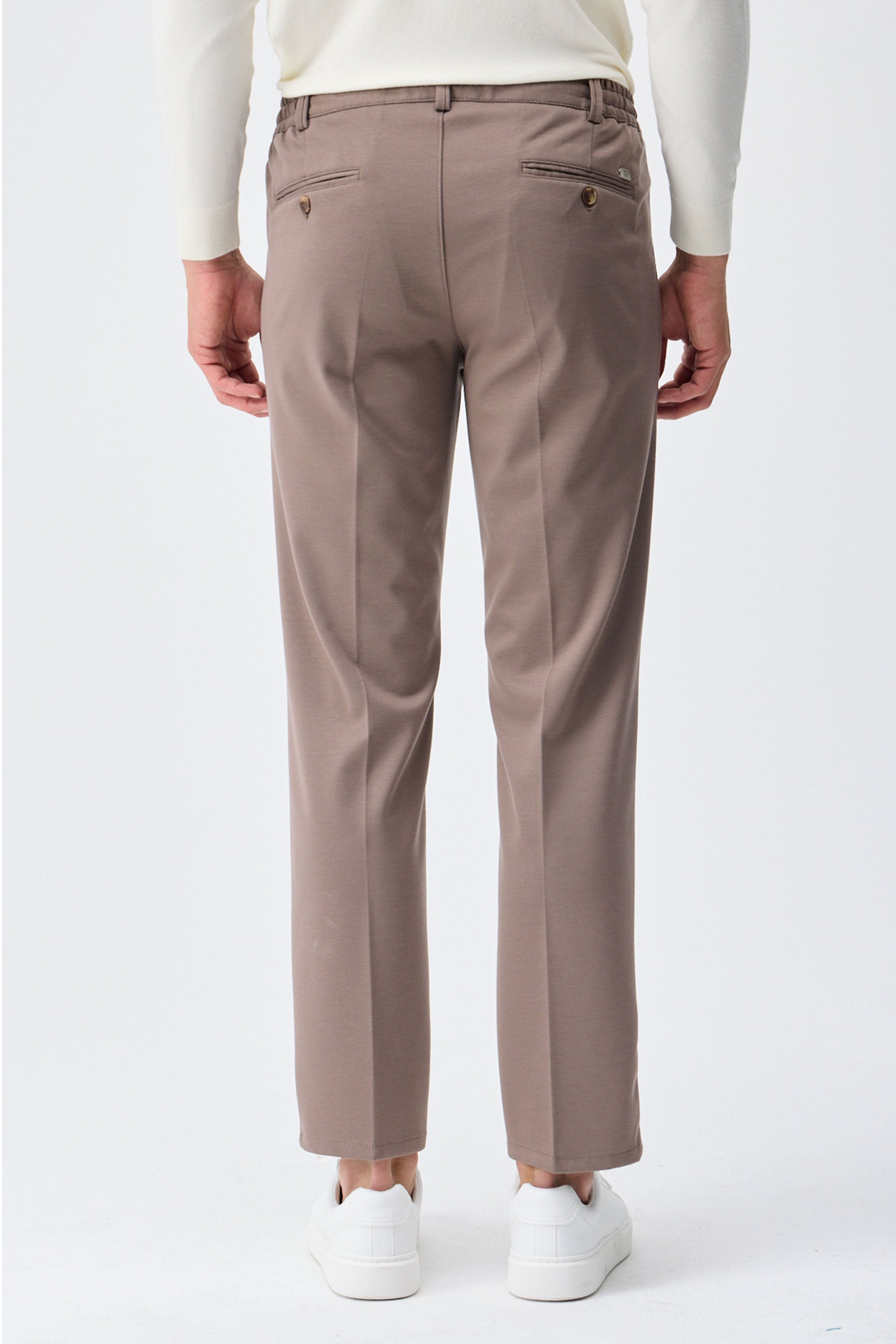 Pánské taupe hnědé elegantní kalhoty se stahovací šňůrkou, zúžený střih