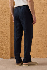 Pánský tmavě modrý lněný elegantní ležérní dvoudílný oblek se zipem vpředu v safari stylu, letní