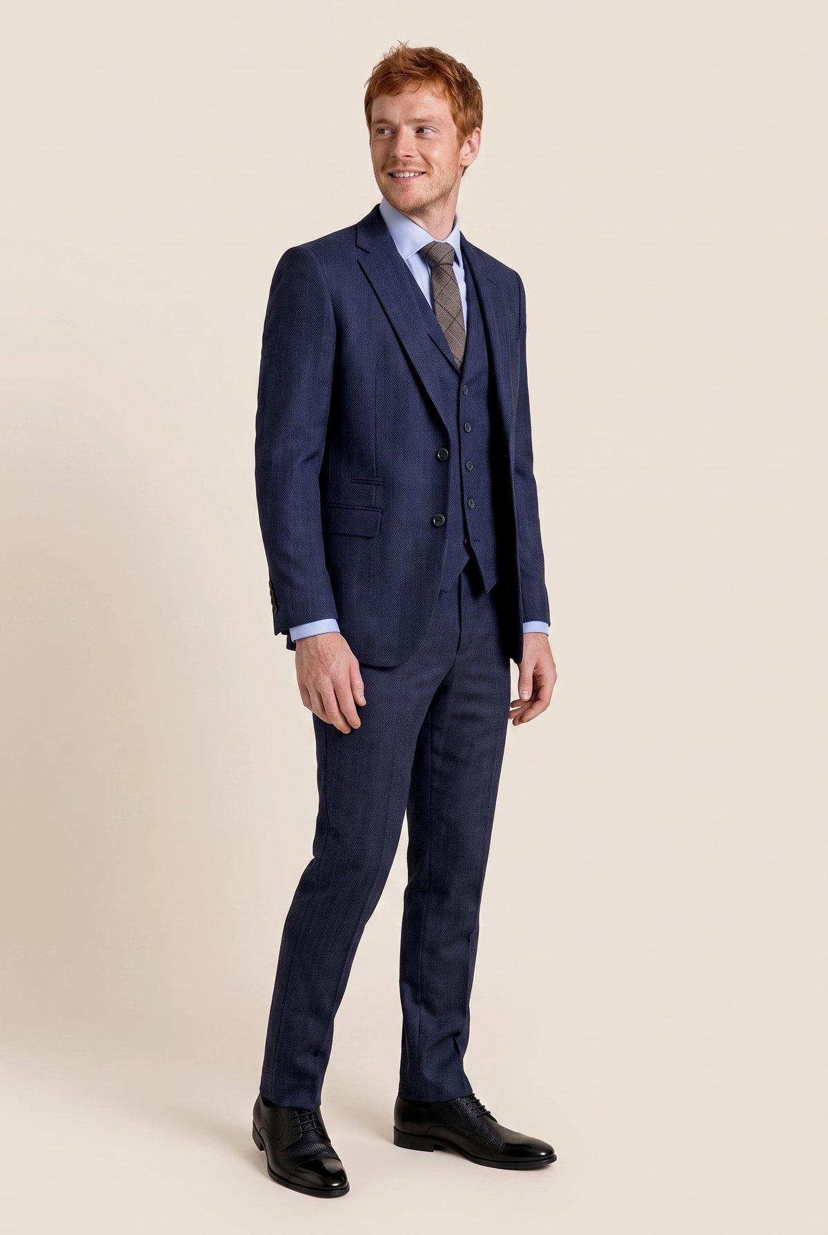 Look #987 styled with Pánský tmavě modrý tvídový třídílný oblek s motivem rybí kosti