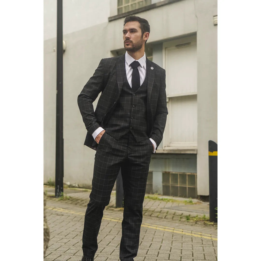 Pánský černý kostkovaný třídílný oblek IM3 Tailored Fit