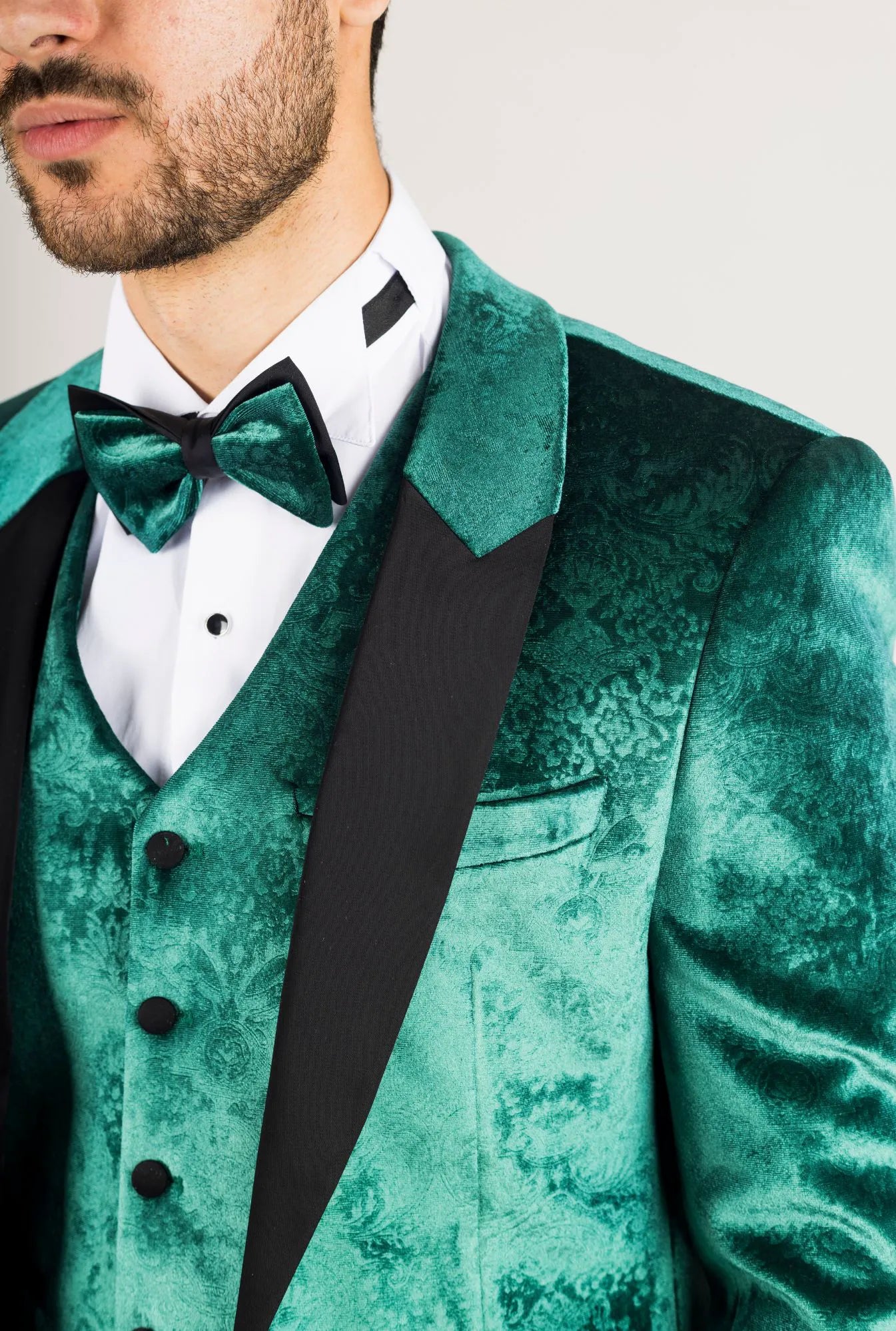 AK-25 Men's Emerald Green 3-Piece Velvet Wedding Tuxedo with Black Lapels