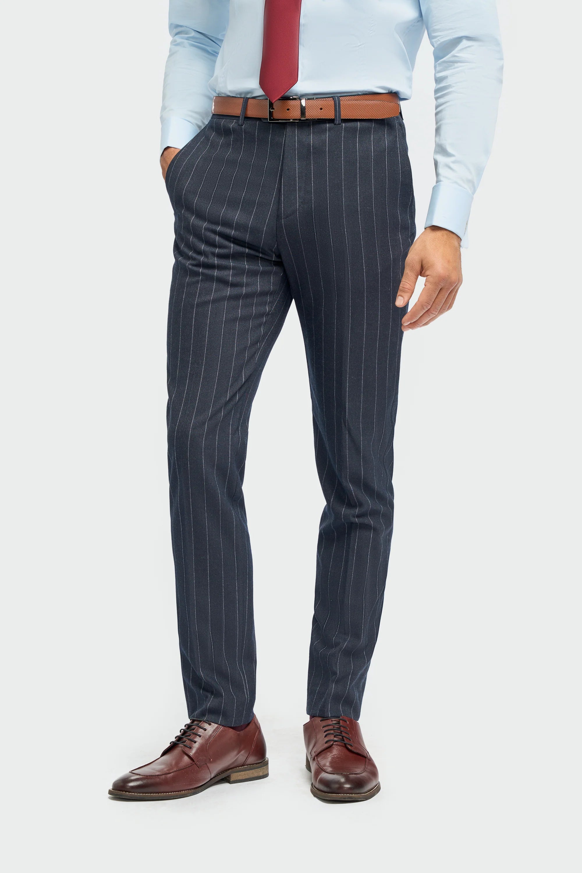 Pánský třídílný oblek, tmavě modrý, klasický, vintage, retro, 20. léta 20. století, na míru, svatební