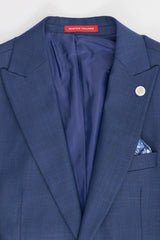 Pánský třídílný oblek James v tmavě modré barvě, padnoucí střih