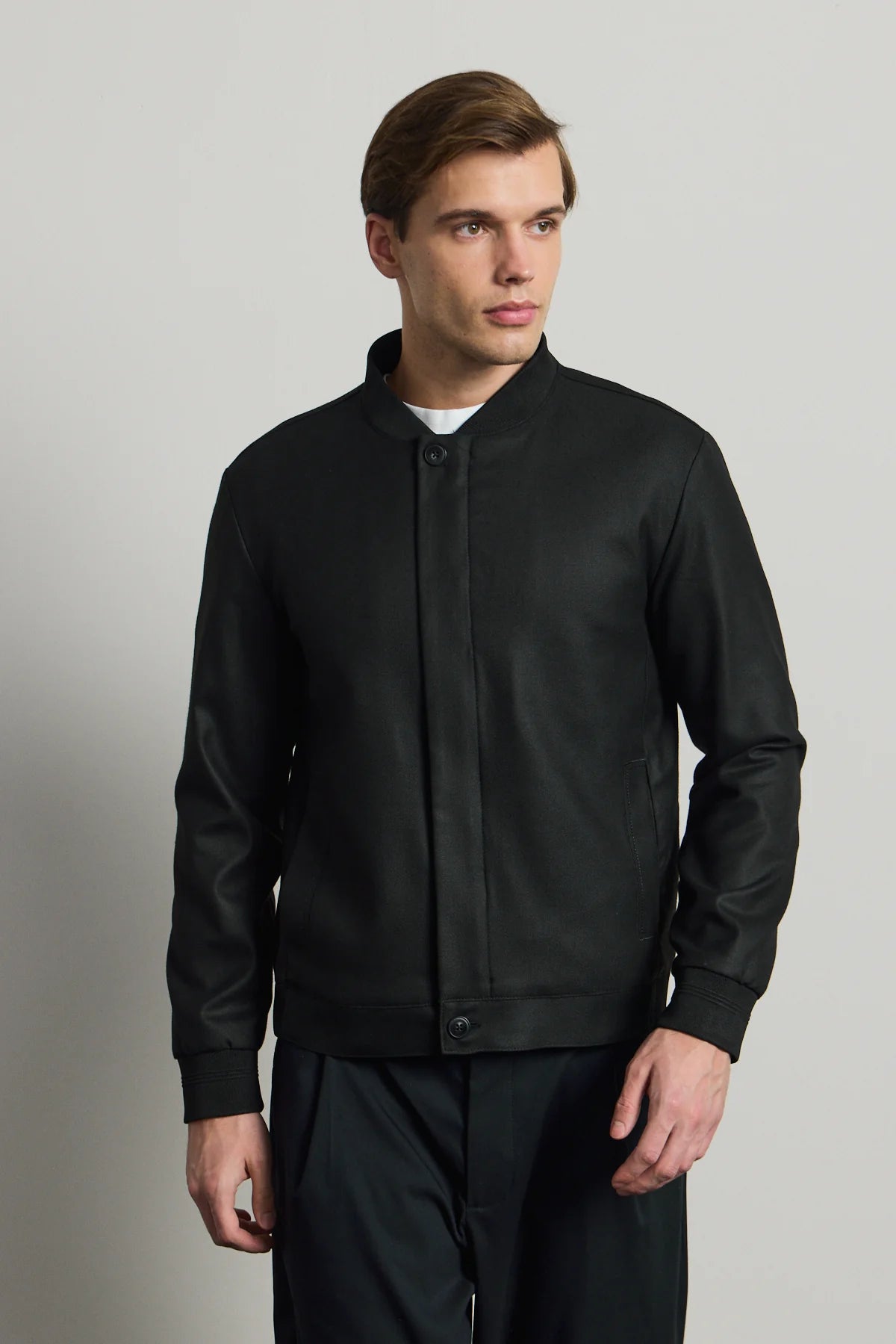Pánská černá minimalistická elegantní bomber bunda