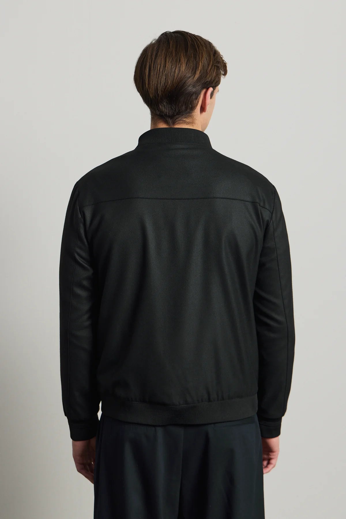 Pánská černá minimalistická elegantní bomber bunda