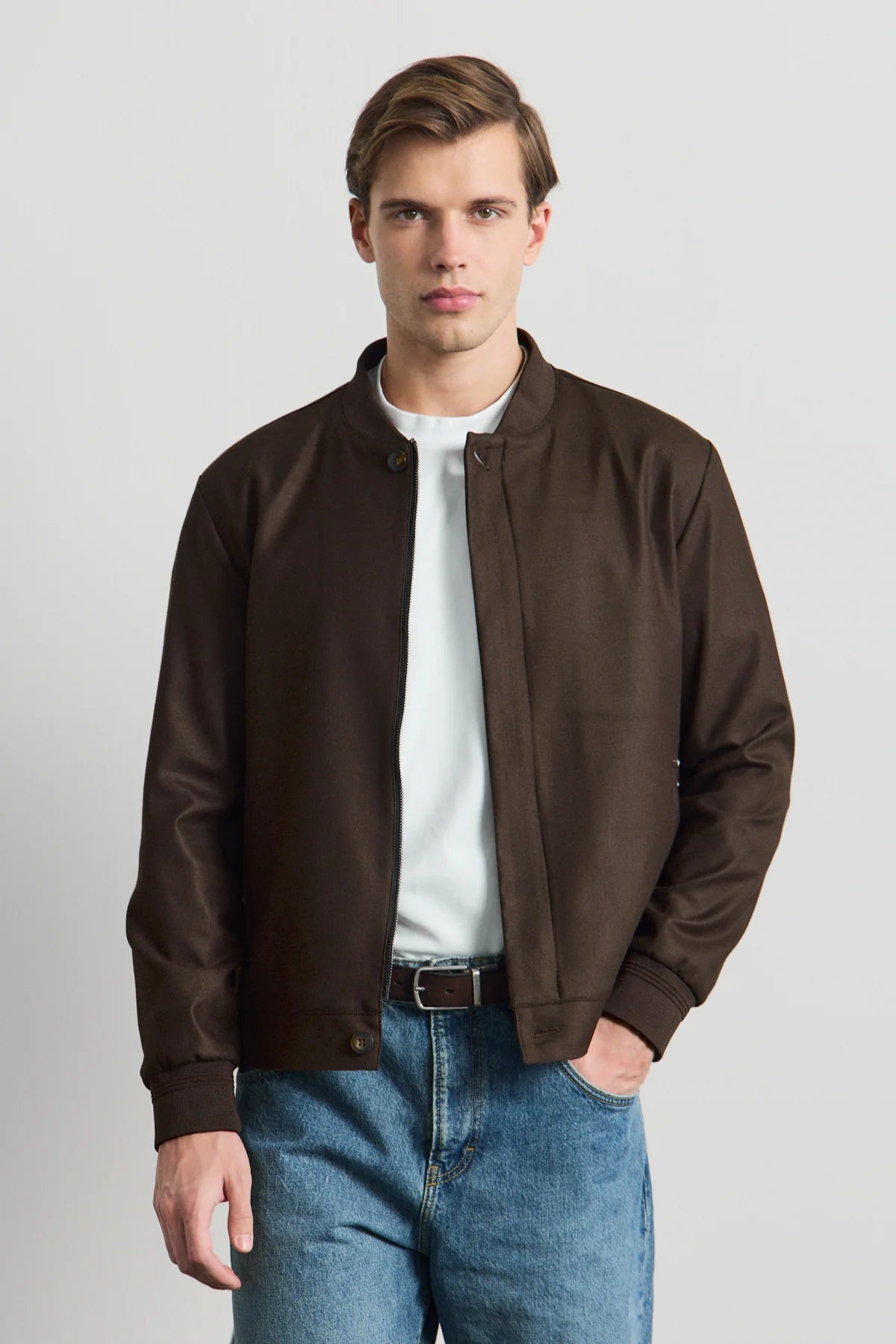 Pánská hnědá minimalistická elegantní bomber bunda