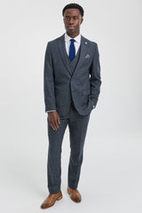 Pánský třídílný oblek v tmavě modré barvě s dvouřadou vestou